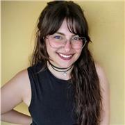 Ciao! Sono qui per aiutarti con l'inglese, anche a livello business. Ho 2 lauree di cui una in Lingue Straniere. Let's go!